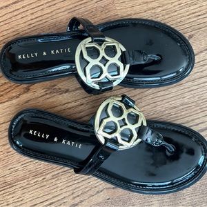 Kelly &Katie Dahlin sandal black patent with gold plate. Like new!